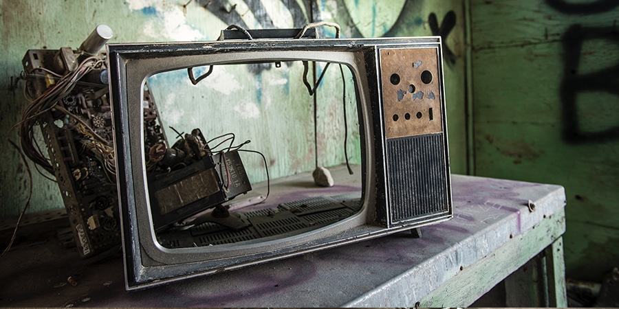 تعمیر تلویزیون با ماشین