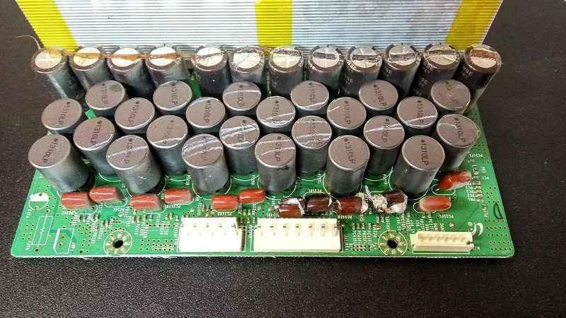 آمپلی فایر سینمای خانگی سامسونگ مدل HT-TX500 با قطعات داخلی آسیب دیده که باعث فعال شدن حالت PROTECT میشود